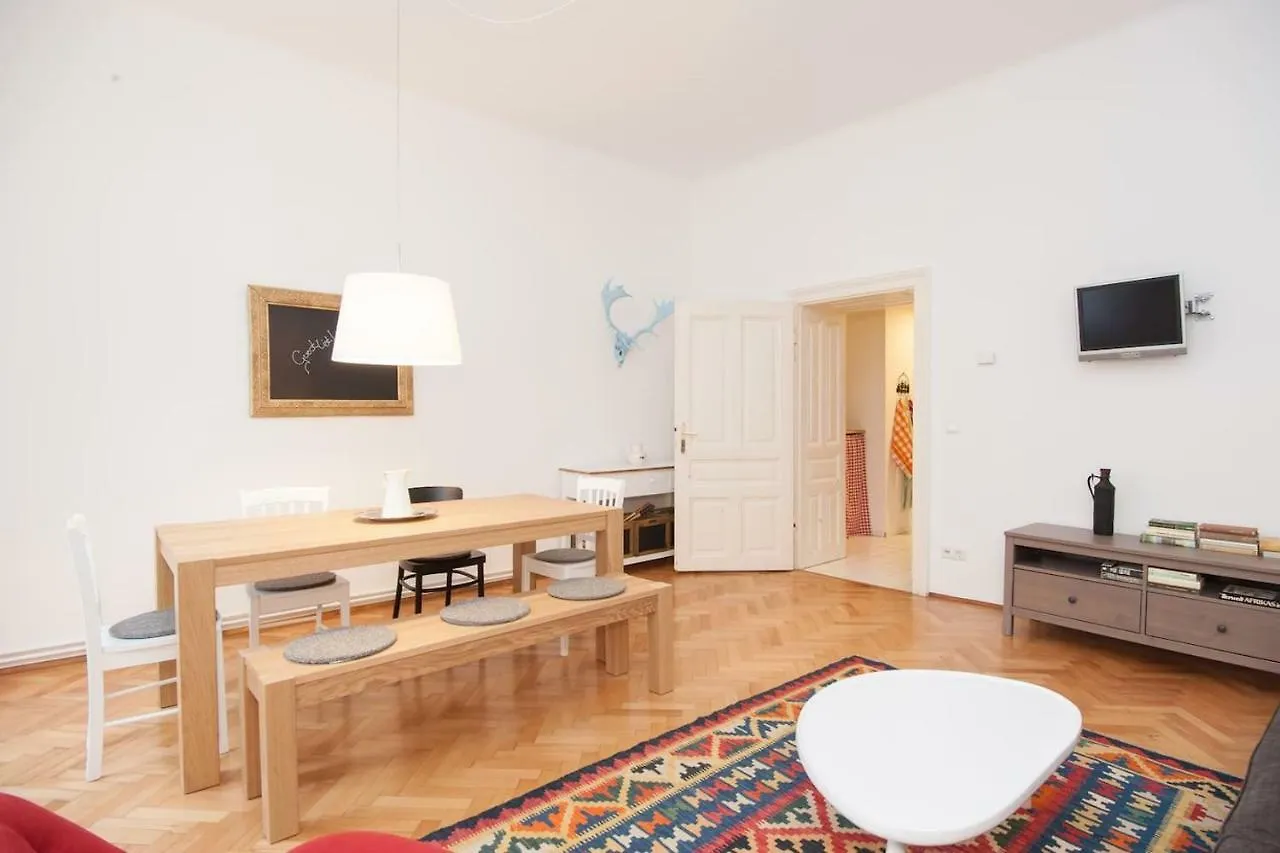 Lovely Apartments In A Quiet Area Close To The City Center Vienna